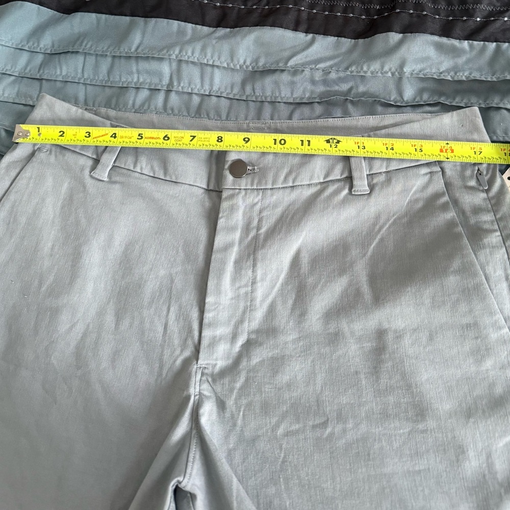 NEW Men’s Lululemon Shorts - Picture 5 of 12